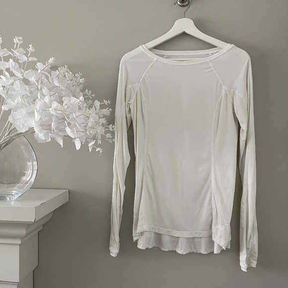 *RARE* Lululemon Run: In The Sun Long Sleeve in White - Picture 3 of 7